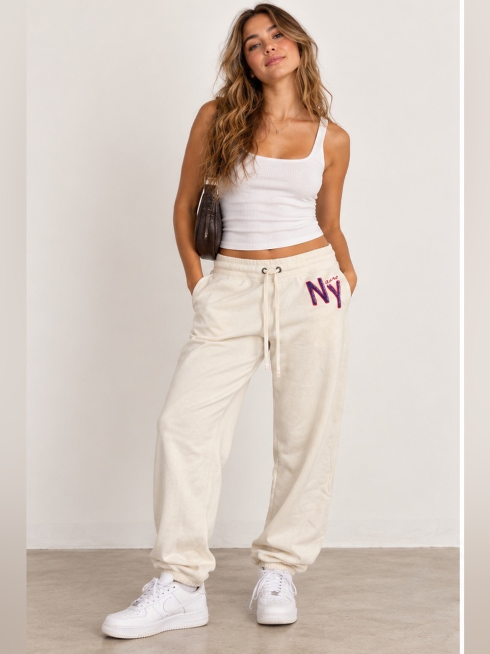 Aeropostale Y2K Loungewear White Jogger Sweatpants with Pink & Blue NY Patch XL
